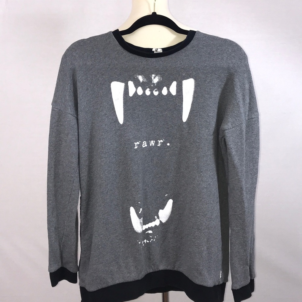 Men’s gray vans sweatshirt